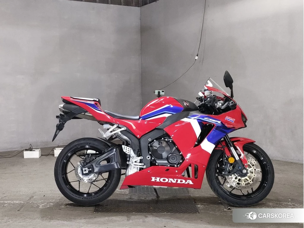 Проданный Honda CBR600RR 2021 из Японии