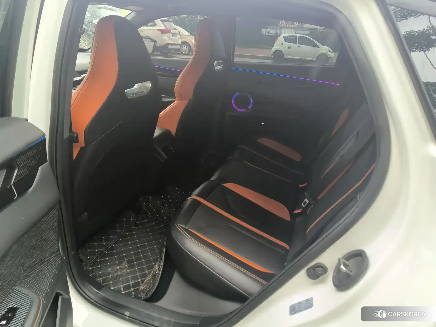 Chang'an UNI-V 2024 Белый из Китая