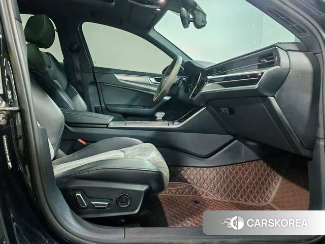 Audi A6L 2023 Черный из Китая