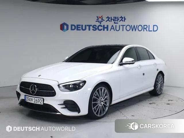 Mercedes-Benz E-Class W213 2022 Белый из Кореи