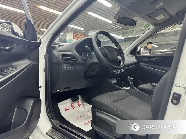 Hyundai Yuedong 2021 Белый из Китая