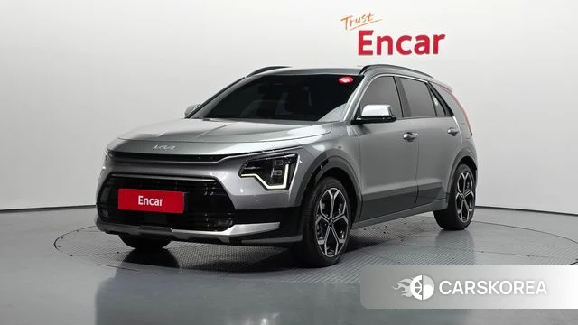Kia Di Ol Nu Niro 2023 Серебристо-серый из Кореи