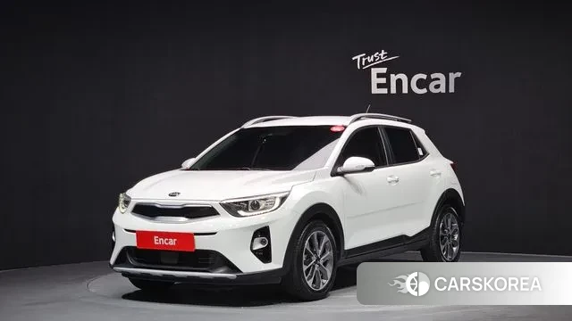 Kia Stonic 2018 Белый из Кореи