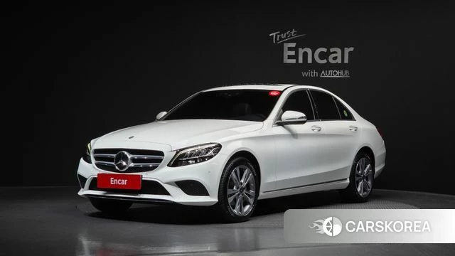 Mercedes-Benz C-Class W205 2020 Белый из Кореи