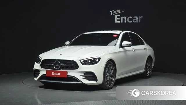 Mercedes-Benz E-Class W213 2021 Белый из Кореи