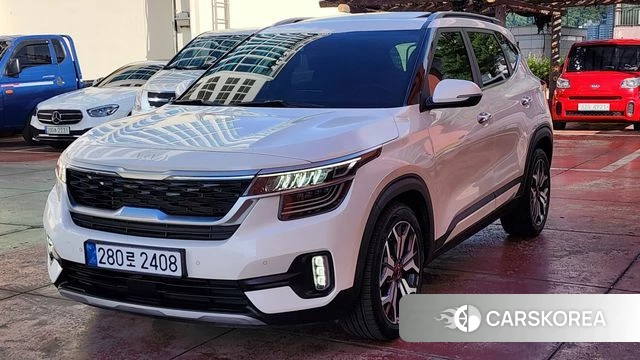 Kia Seltos 2022 Белый из Кореи