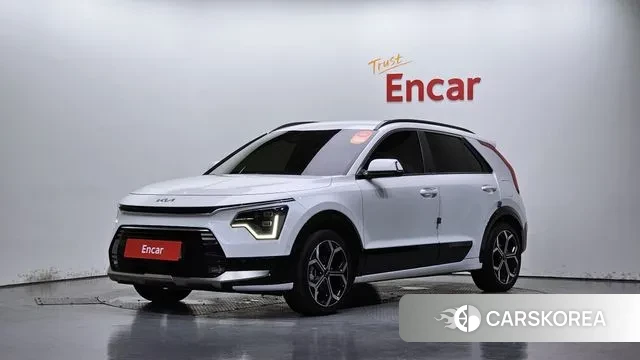 Kia Di Ol Nu Niro 2023 Белый из Кореи