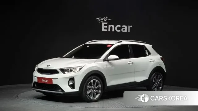 Kia Stonic 2020 Белый из Кореи