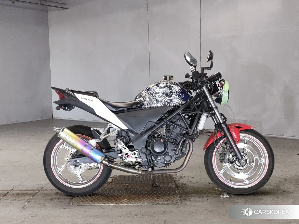 Проданный Honda CBR250R 2011 из Японии, фото 2
