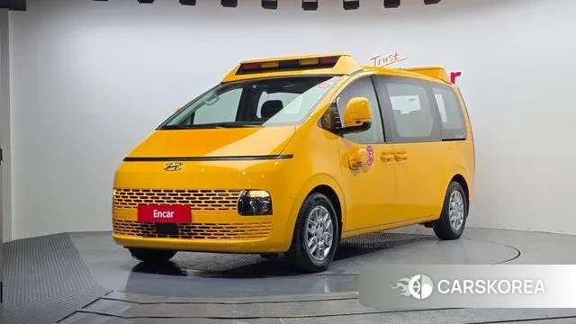 Hyundai Staria 2022 Желтый из Кореи