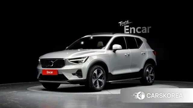 Volvo XC40 2022 Серебряный из Кореи
