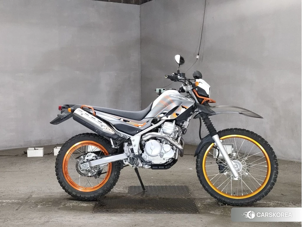 Проданный Yamaha SEROW 250 2015 из Японии