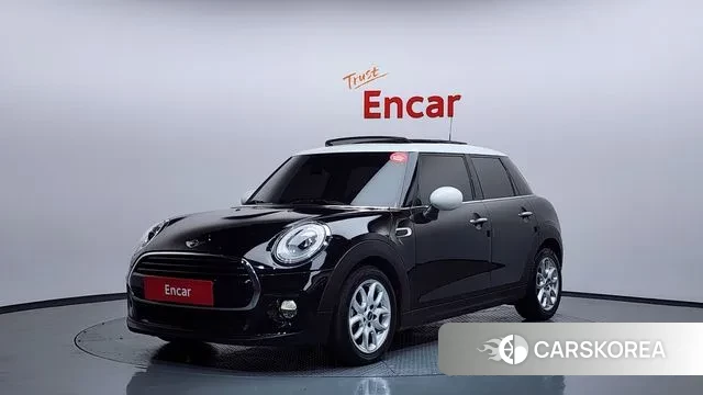 Mini Cooper D 2018 Черный из Кореи