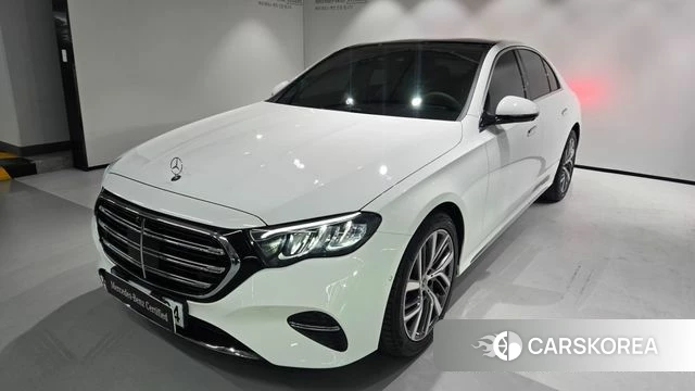 Mercedes-Benz E-Class W214 2025 Белый из Кореи