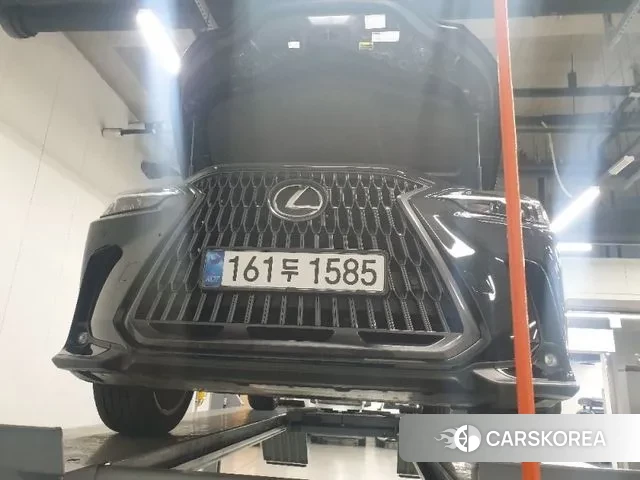 Lexus NX350h Second generation 2024 Черный из Кореи
