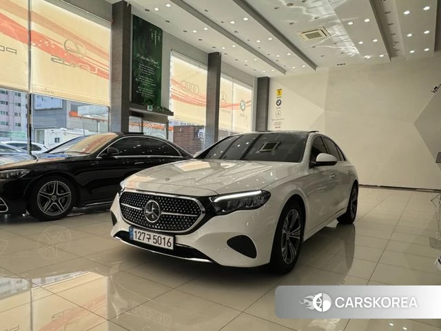 Mercedes-Benz E-Class W214 2025 Белый из Кореи