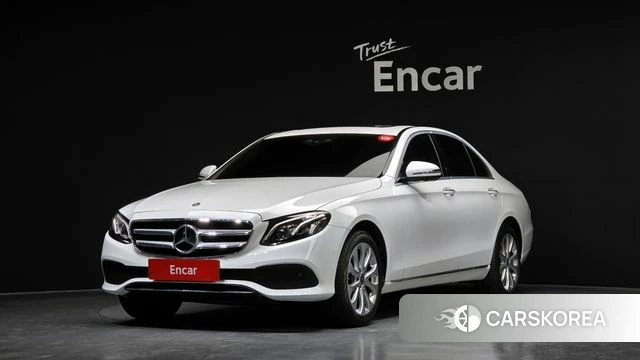 Mercedes-Benz E-Class W213 2019 Белый из Кореи
