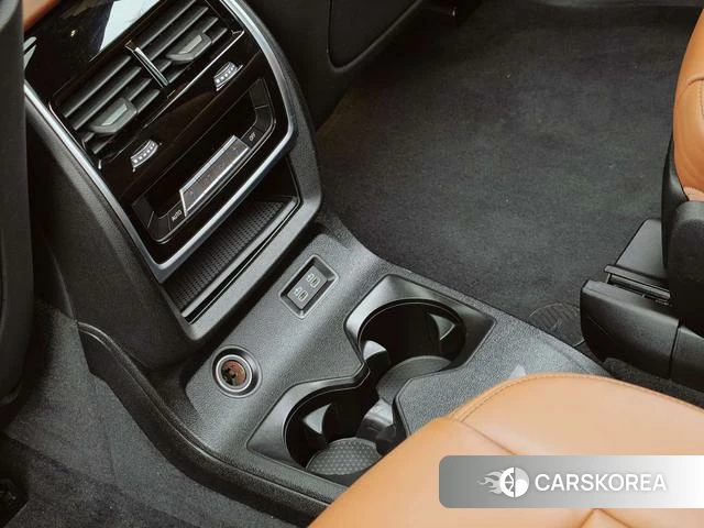 BMW X7 2021 Черный из Китая