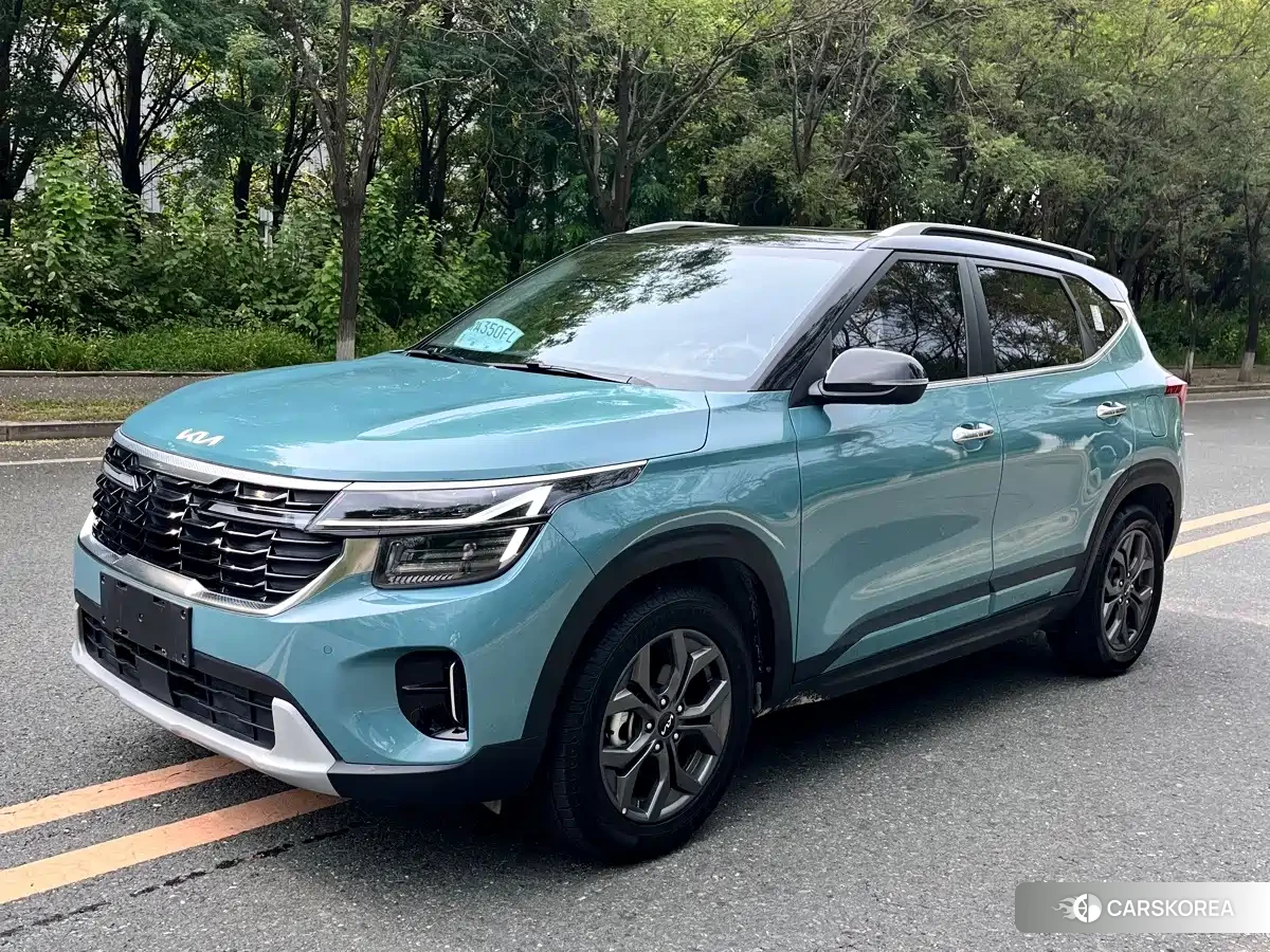 Kia Seltos 2023 Синий из Китая