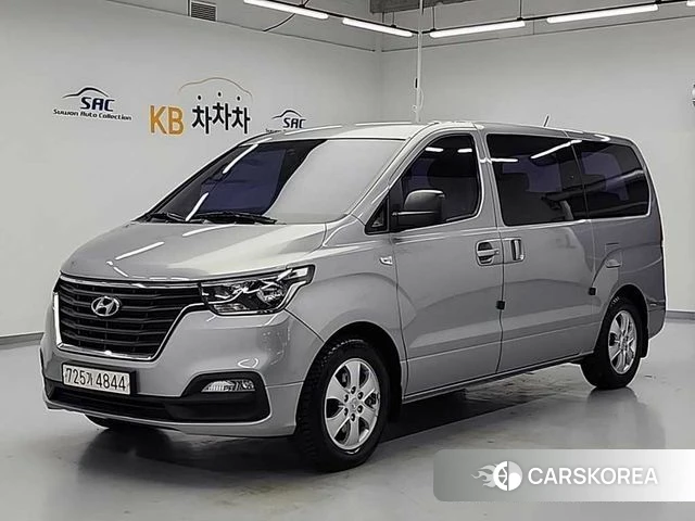 Hyundai The New Grand Starex 2018 Серебристо-серый из Кореи