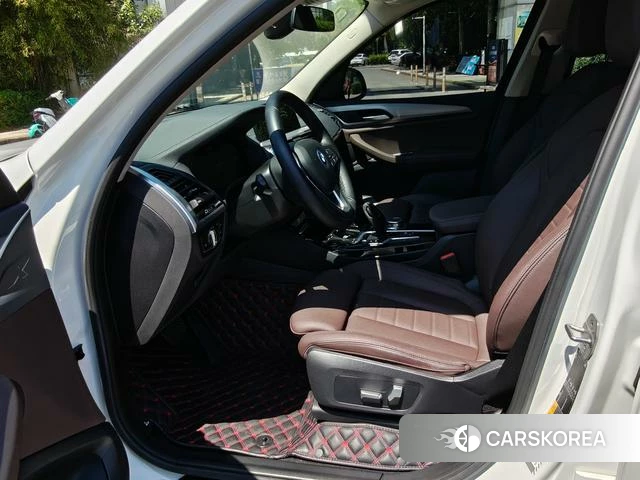 BMW iX3 2021 Белый из Китая
