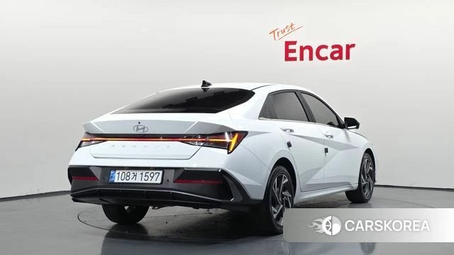 Hyundai The New Avante (CN7) 2023 Белый из Кореи