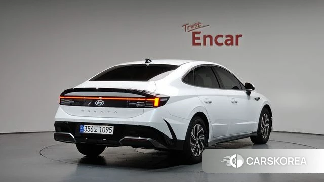 Hyundai Sonata D Edge Hybrid (DN8) 2023 Белый из Кореи