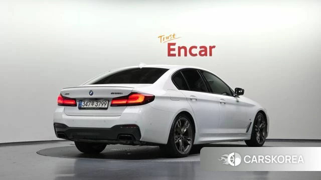 BMW 5 Series (G30) 2021 Белый из Кореи