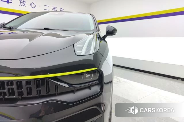 Lynk 05 2022 Черный из Китая