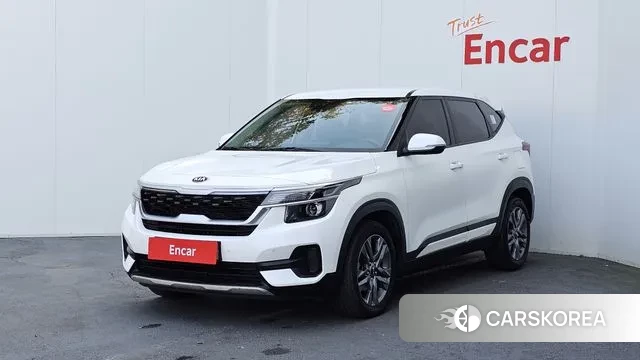 Kia Seltos 2020 Белый из Кореи