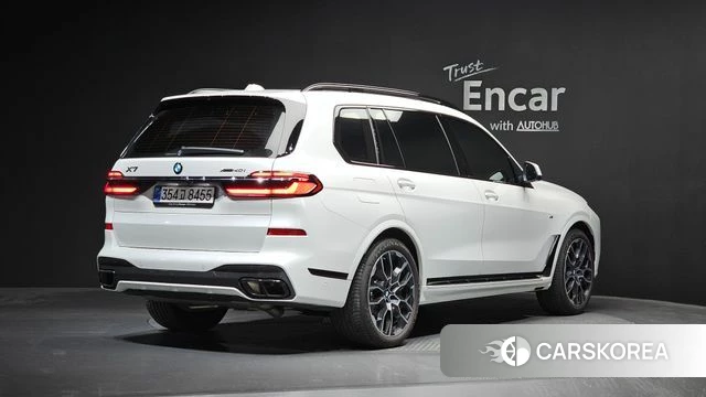 BMW X7 (G07) 2025 Белый из Кореи