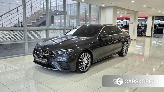 Mercedes-Benz E-Class W213 2022 Серый из Кореи