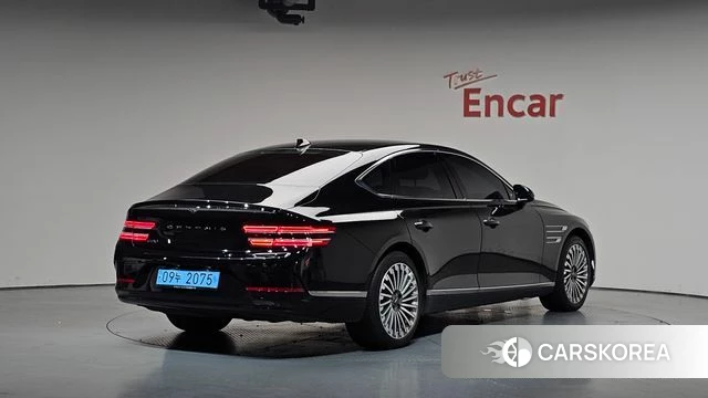 Genesis Electrified G80 (RG3) 2022 Черный из Кореи