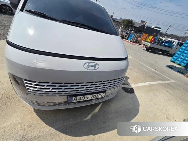 Hyundai Staria 2025 Белый из Кореи