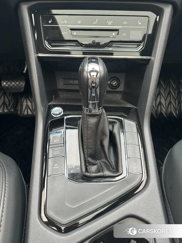 Volkswagen Tuyue 2022 Белый из Китая