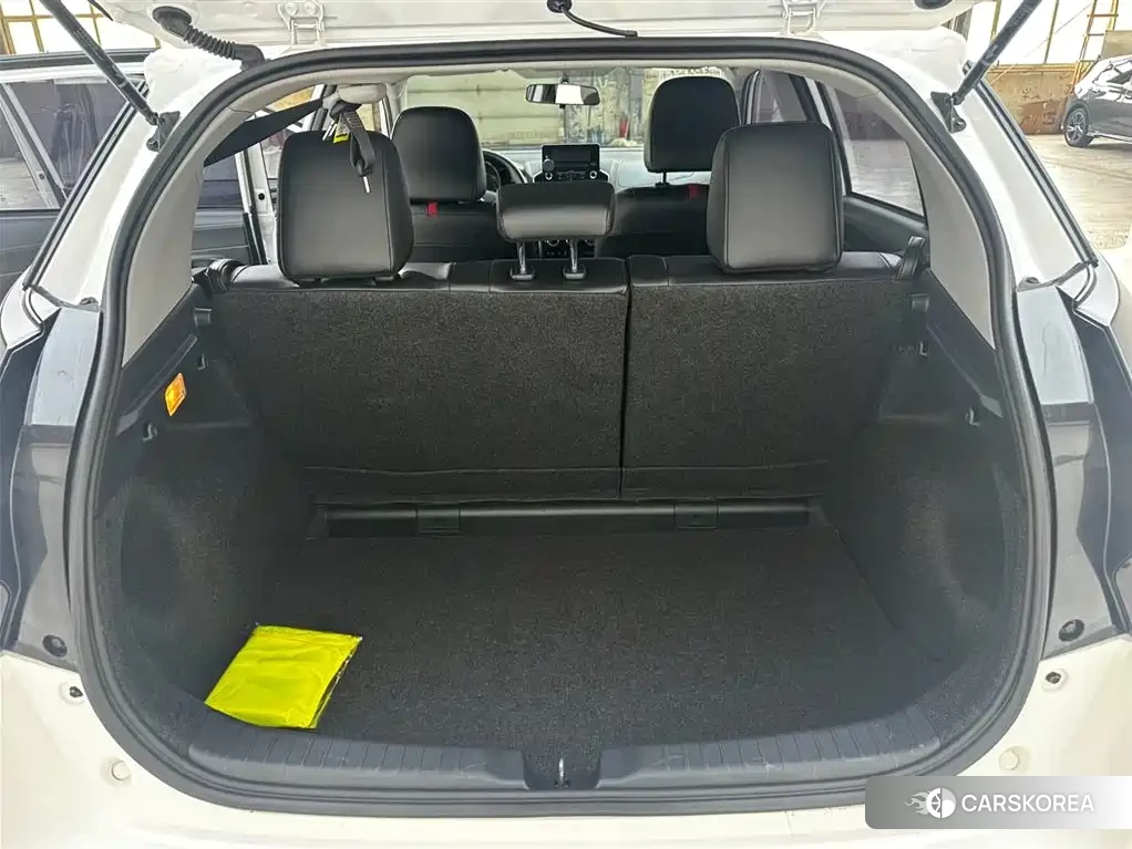 Toyota Yaris L 2022 Белый из Китая