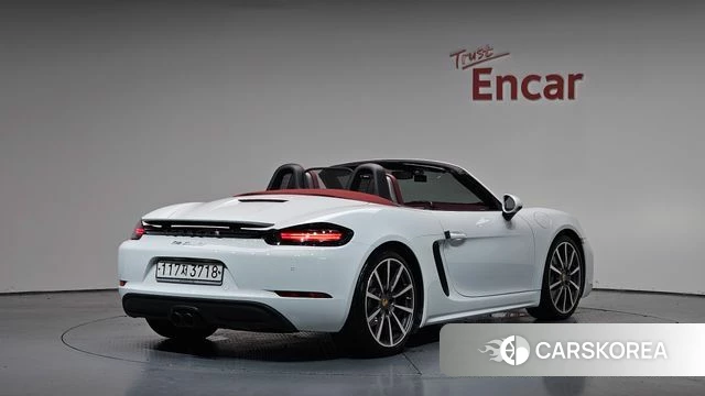 Porsche 718 Boxster 2019 Белый из Кореи