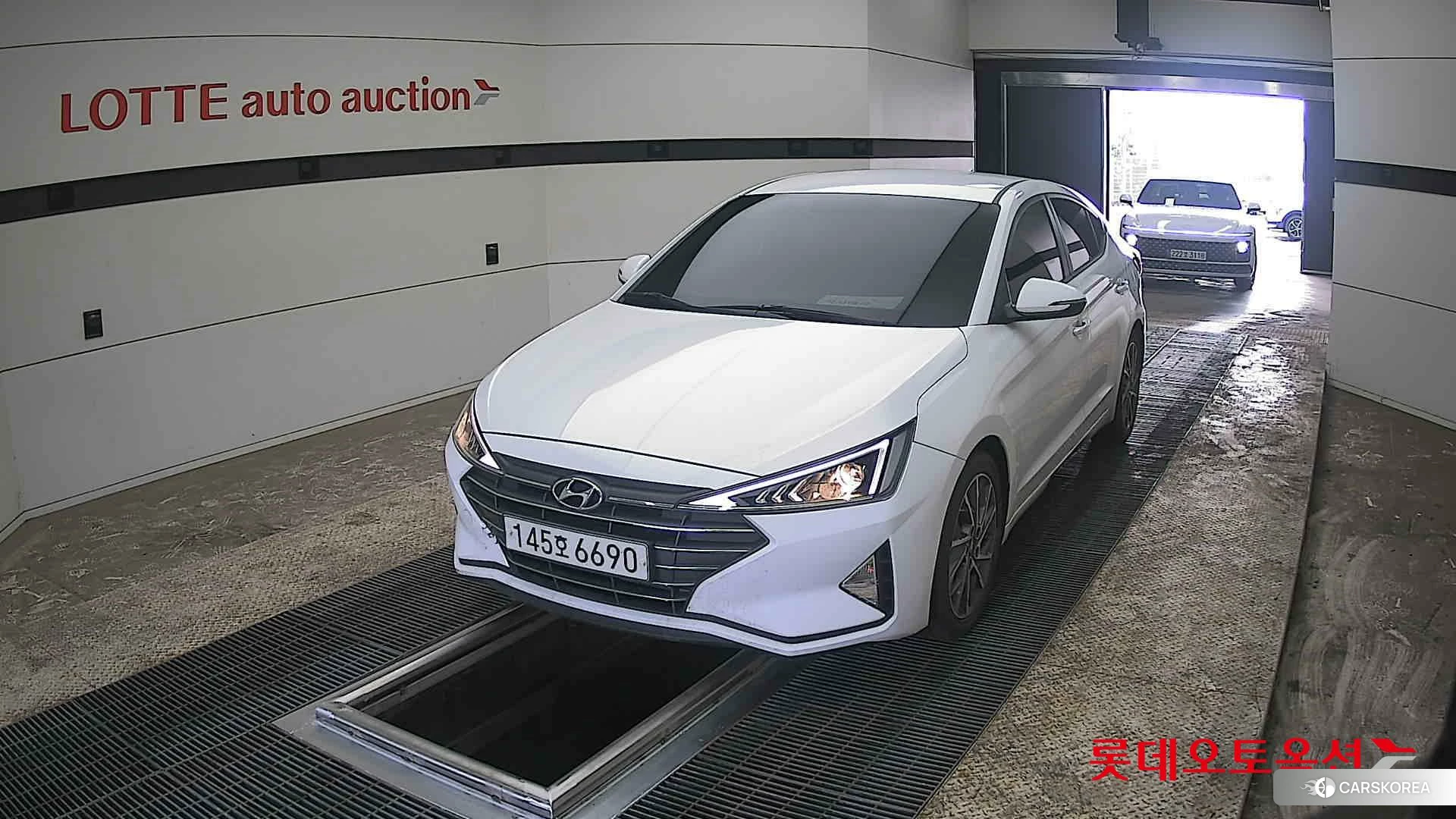 Hyundai Avante 2020 Polar White из Кореи