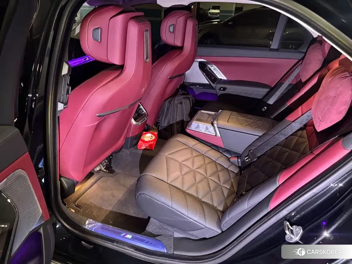 BMW 7 series 2025 Черный из Китая