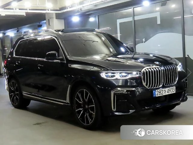 BMW X7 (G07) 2022 Черный из Кореи