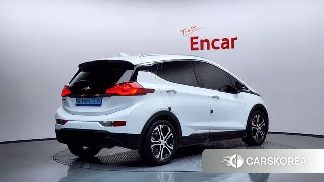 Chevrolet (GM Daewoo) Bolt EV 2018 Белый из Кореи