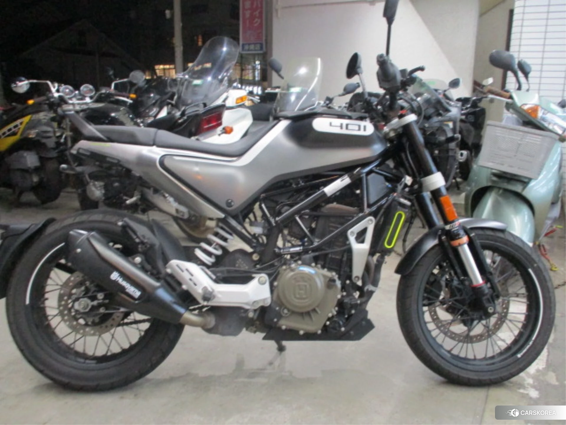 Husqvarna SVARTPILEN 401 2021 из Японии