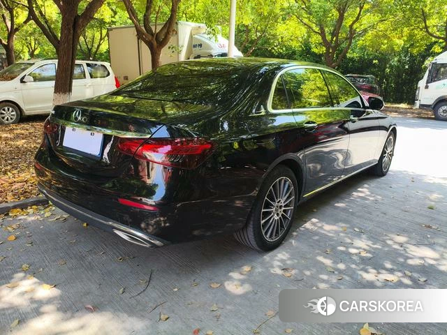 Mercedes-Benz E-class 2022 Черный из Китая