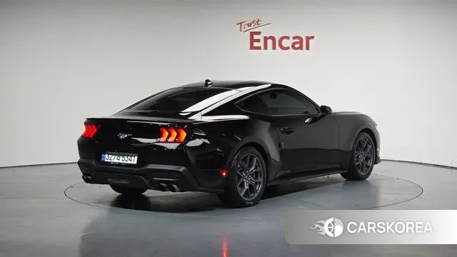 Ford Mustang 7th Generation 2024 Черный из Кореи