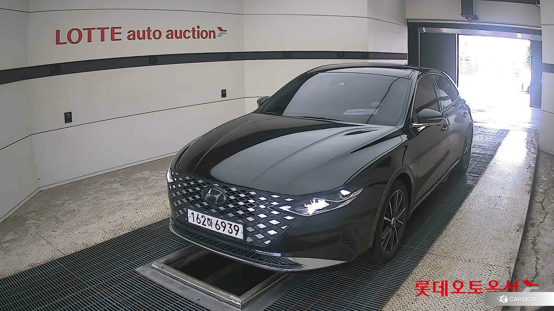 Hyundai Grandeur 2021 Midnight Black из Кореи