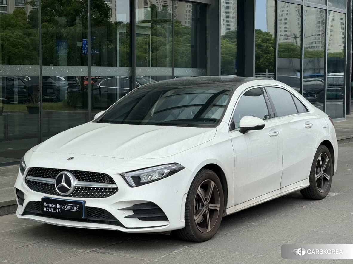 Mercedes-Benz Class A 2022 Белый из Китая