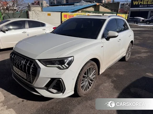 Audi Q3 (F3) 2022 Белый из Кореи