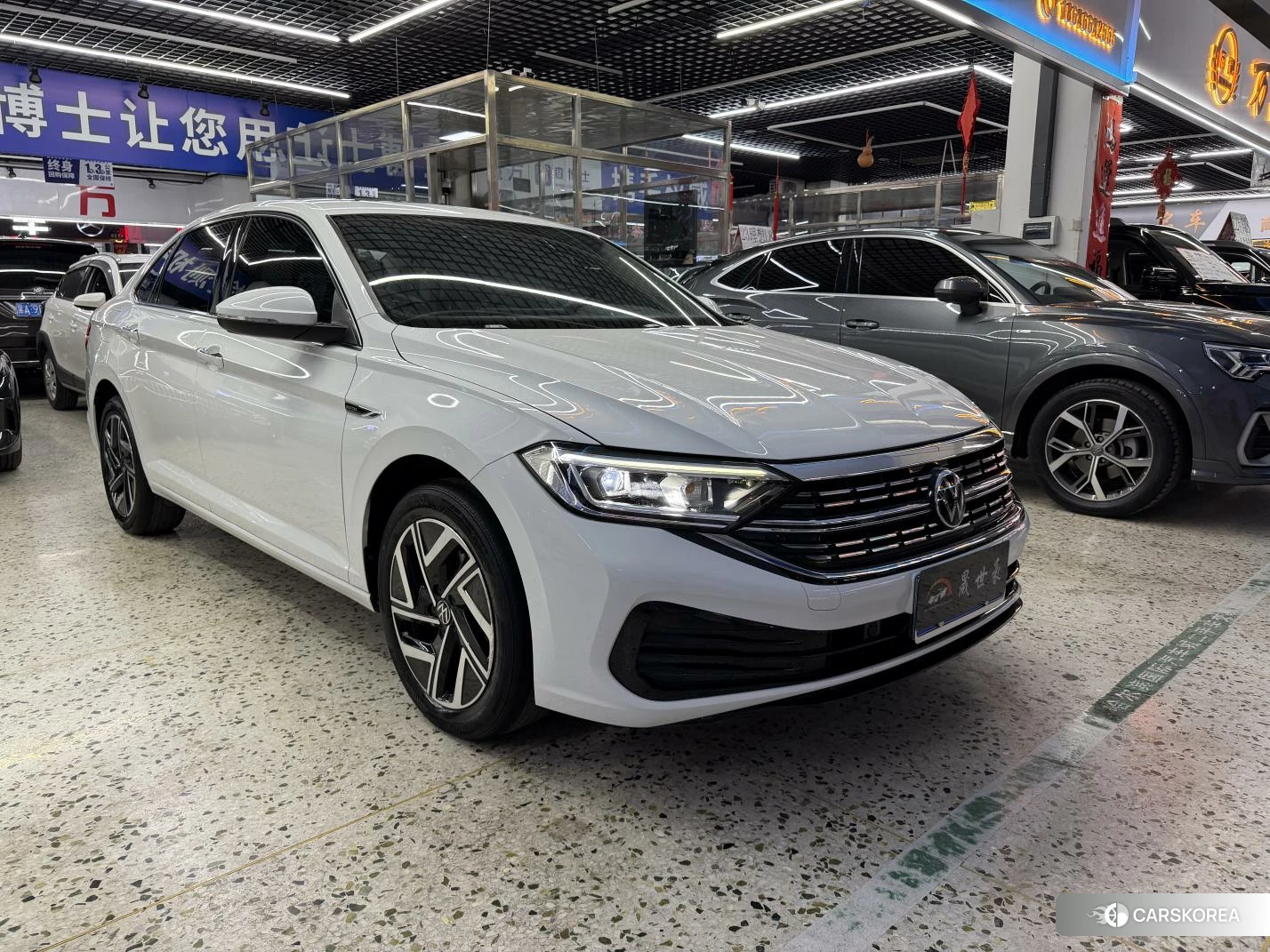 Volkswagen Sagitar 2022 Белый из Китая
