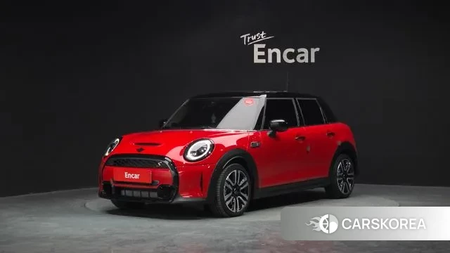 Mini Cooper S 2024 Красный из Кореи
