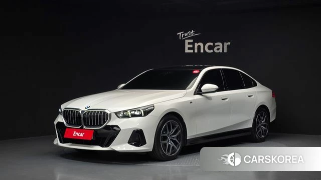 BMW 5 Series (G60) 2024 Белый из Кореи